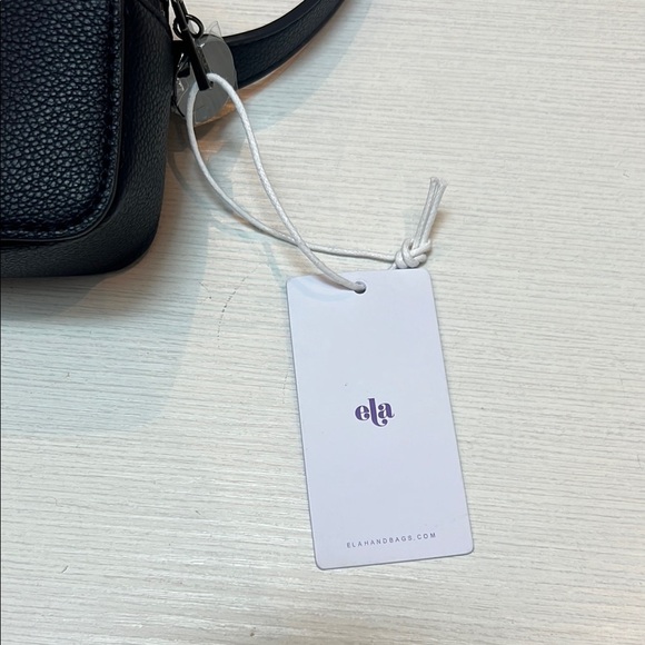 NWT Crossbody Bag or Belt Bag - Picture 6 of 9